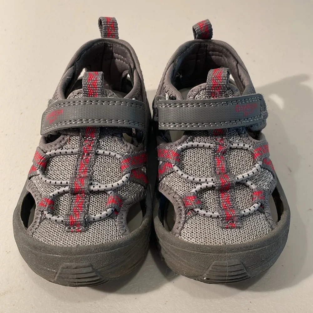 EUC Oshkosh B’gosh Velcro Toddler Water Shoe Sandals, Size 5